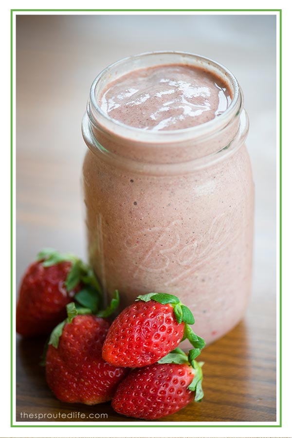 Strawberry Vanilla Chia Smoothie